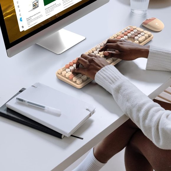 Wireless Keyboard and Mouse Combo 104 Keys Full-Sized 2.4 GHz Colorful Keyboard - Picture 6 of 15